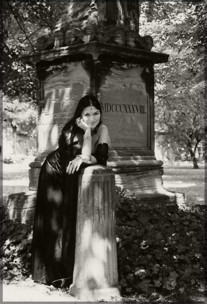 Stadtfriedhof Susanne farbverbessert sepia