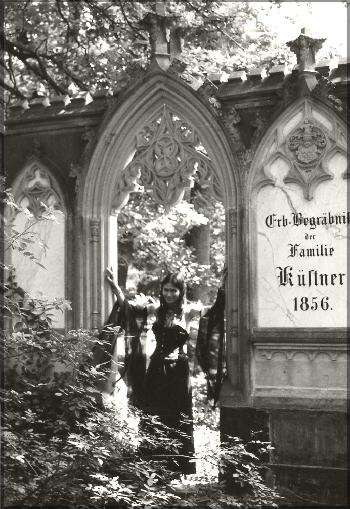 Stadtfriedhof Susanne9sepia