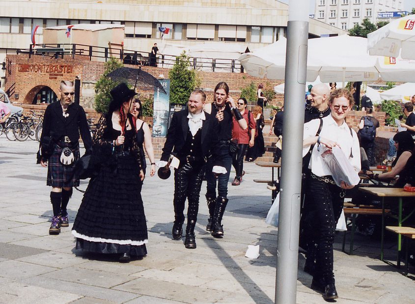 Fr vor der Moritzbastei