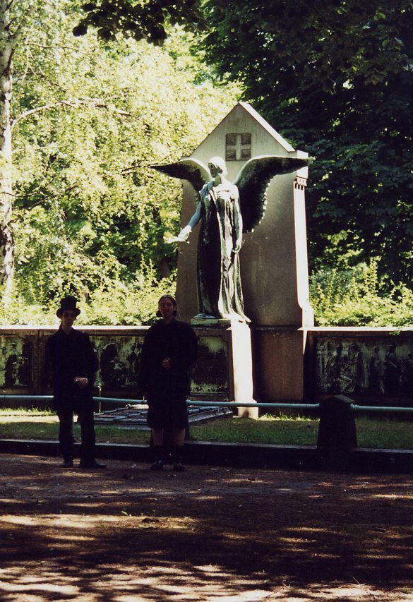 Mo S�dfriedhof Fle und Andre